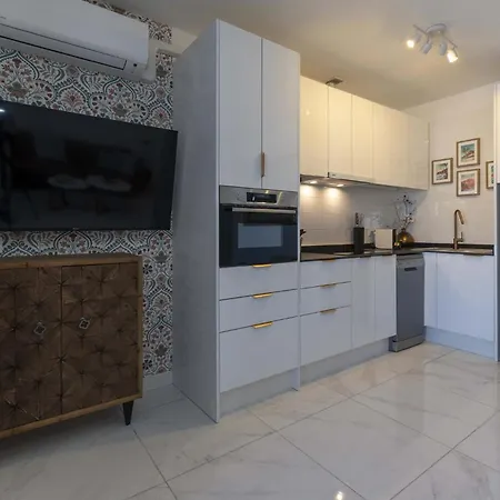 Apartment Costa Caleta 1 - Two Bed *